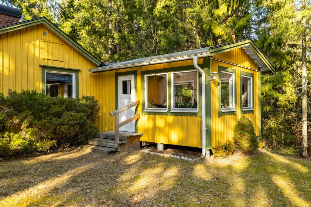 Esterno - Arrended Property with Lake View in Jönköping