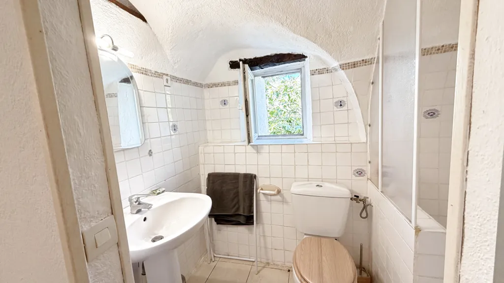 Salles de bain - Maison de Village avec Jacuzzi à Barbaggio