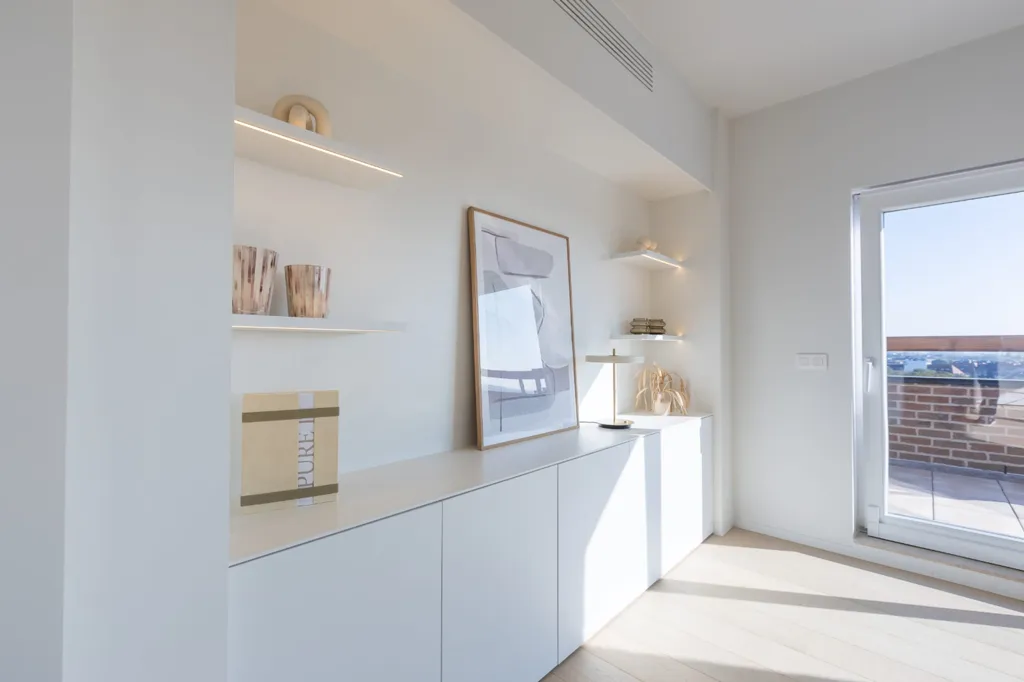 Balcon - Penthouse Rénové avec Terrasse à Ostende