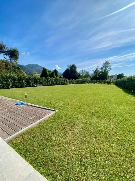 Jardin - Newly Built Villa with Pool in Pietrasanta