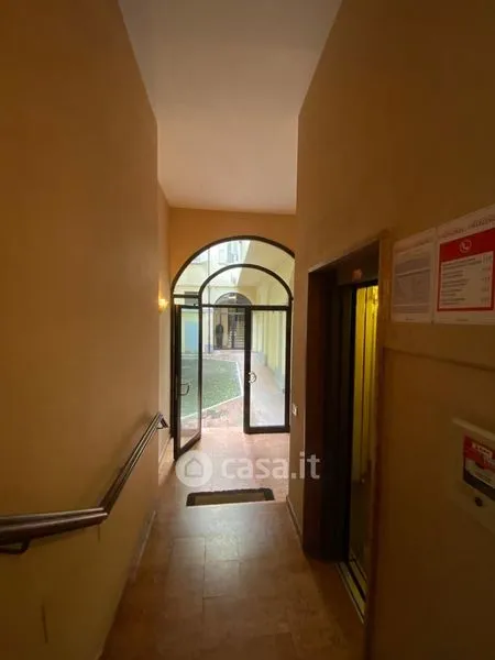 Entrée - Rustic-Style Flat with Caminetto in Modena