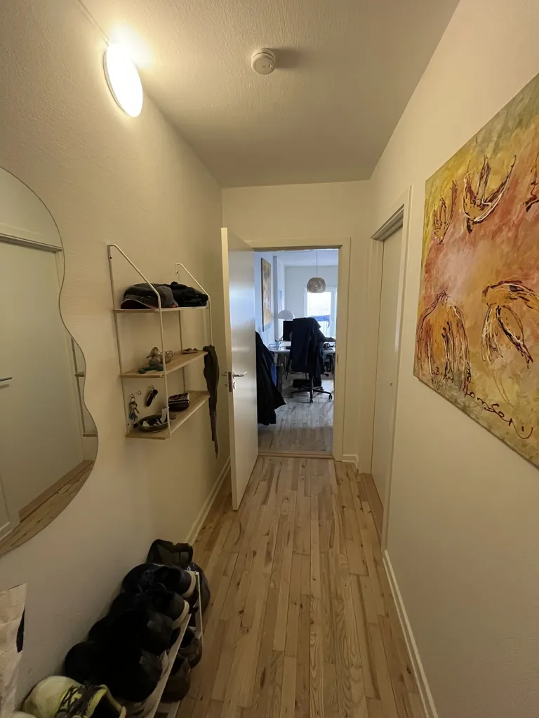 Hallway - 2-Bedroom Apartment with Balcony in Vejle