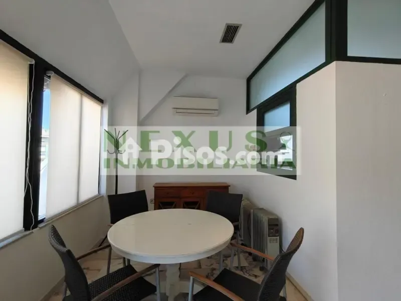Salle à manger - Duplex Apartment with Terrace in Cáceres Centre