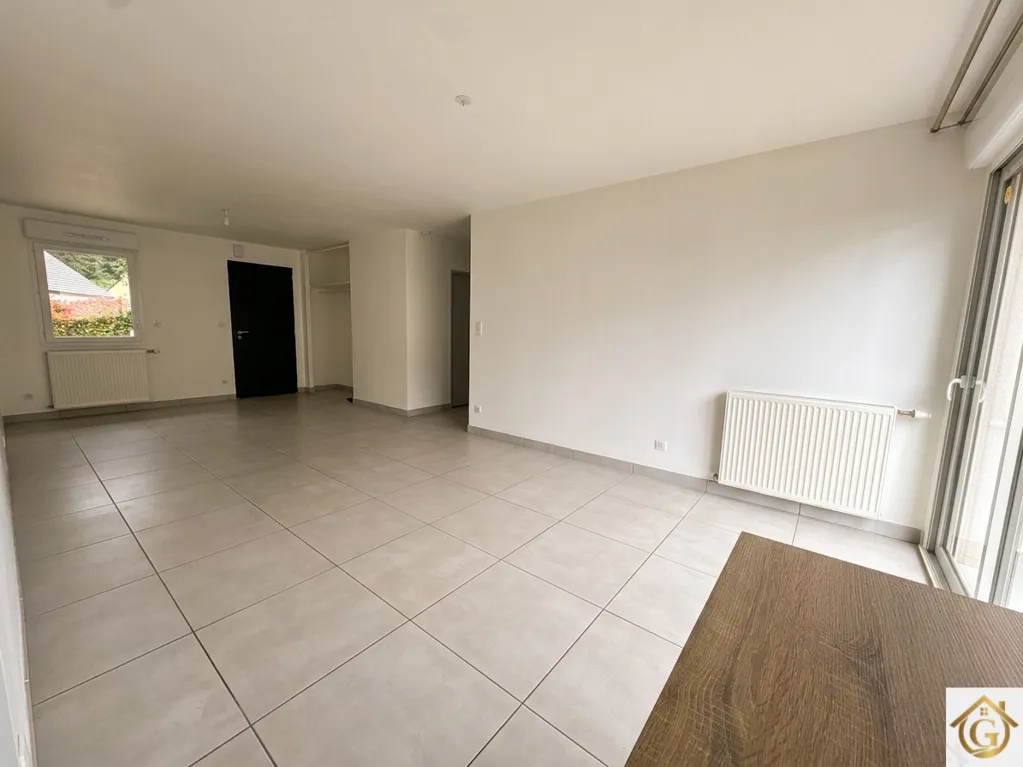 Elutuba - Contemporary Flat in Saint-Saturnin with Garden