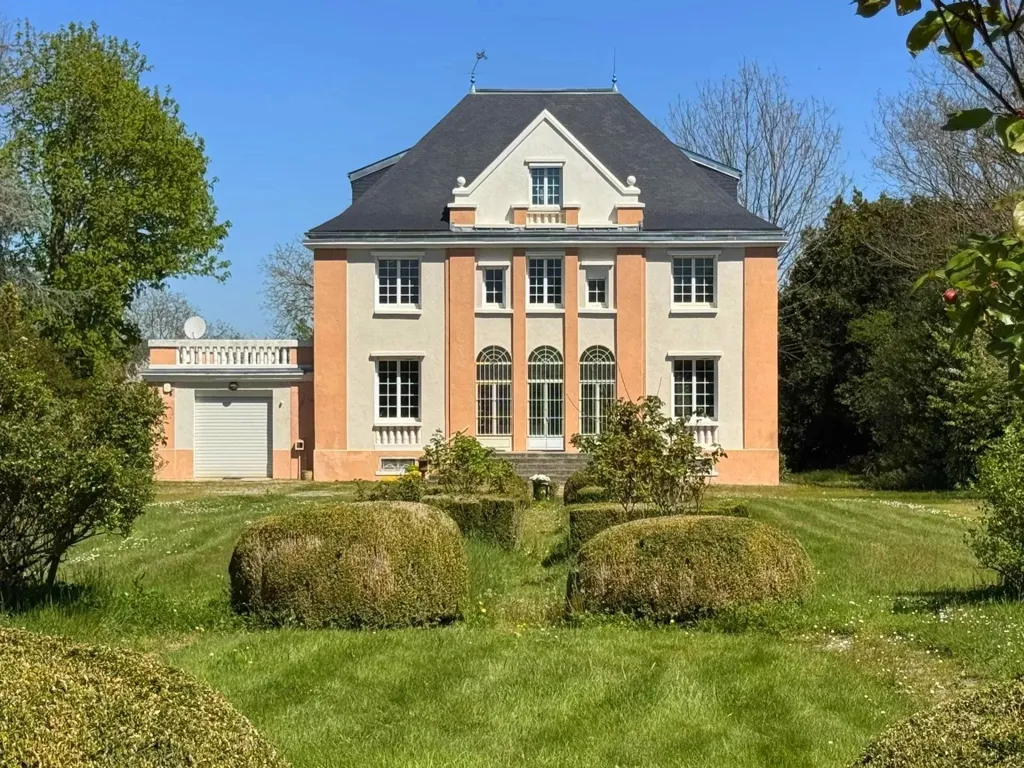 Esterno - Maison de Maître with Private Park in Village