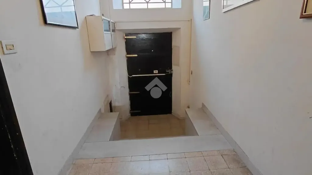 Esik - Three-Bedroom Apartment with Garden in Ladispoli