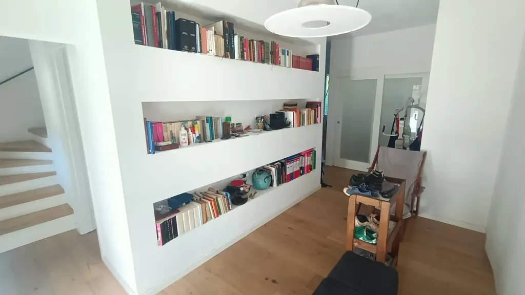 Bureau - Villa with Private Park in Rignano Sull'Arno