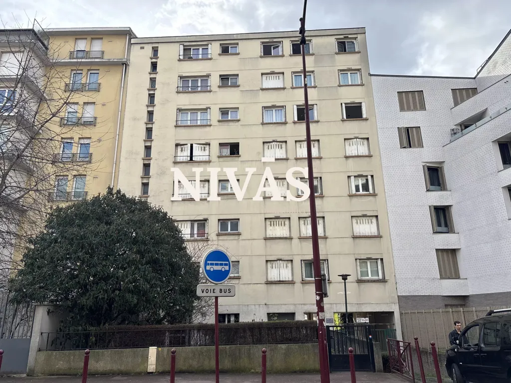 Exterior - Charming T2 with Balcony in Bondy