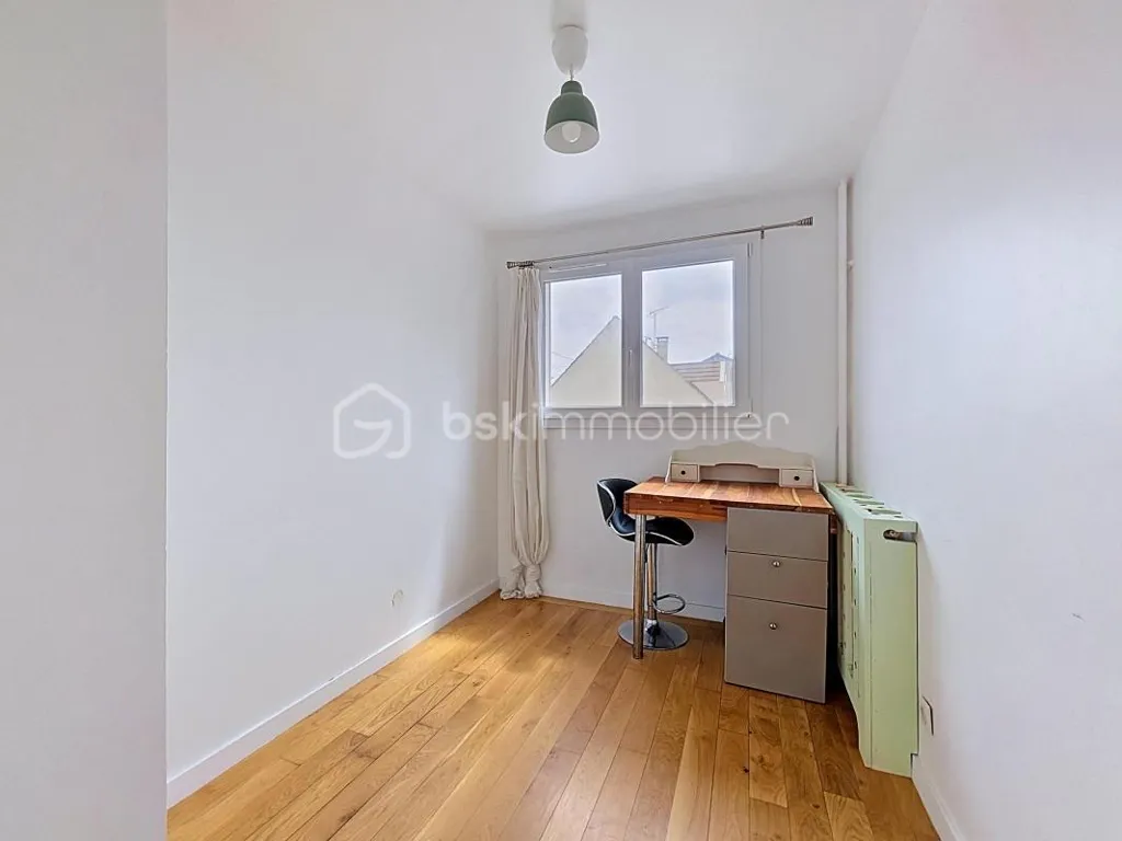 Bureau - Appartement Rénové avec Parking au Blanc-Mesnil