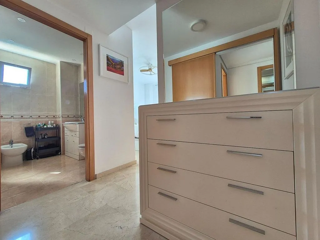 Baños - Ático duplex con terraza en Carrer de l'Estatut Valencià