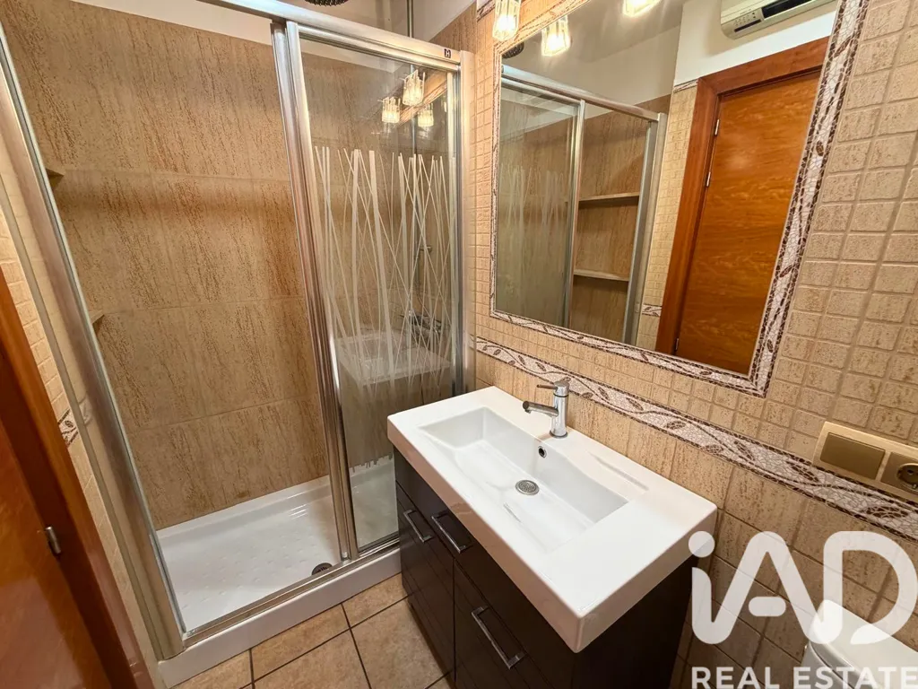 Bathrooms - Bungalow with Terrace in Gran Alacant
