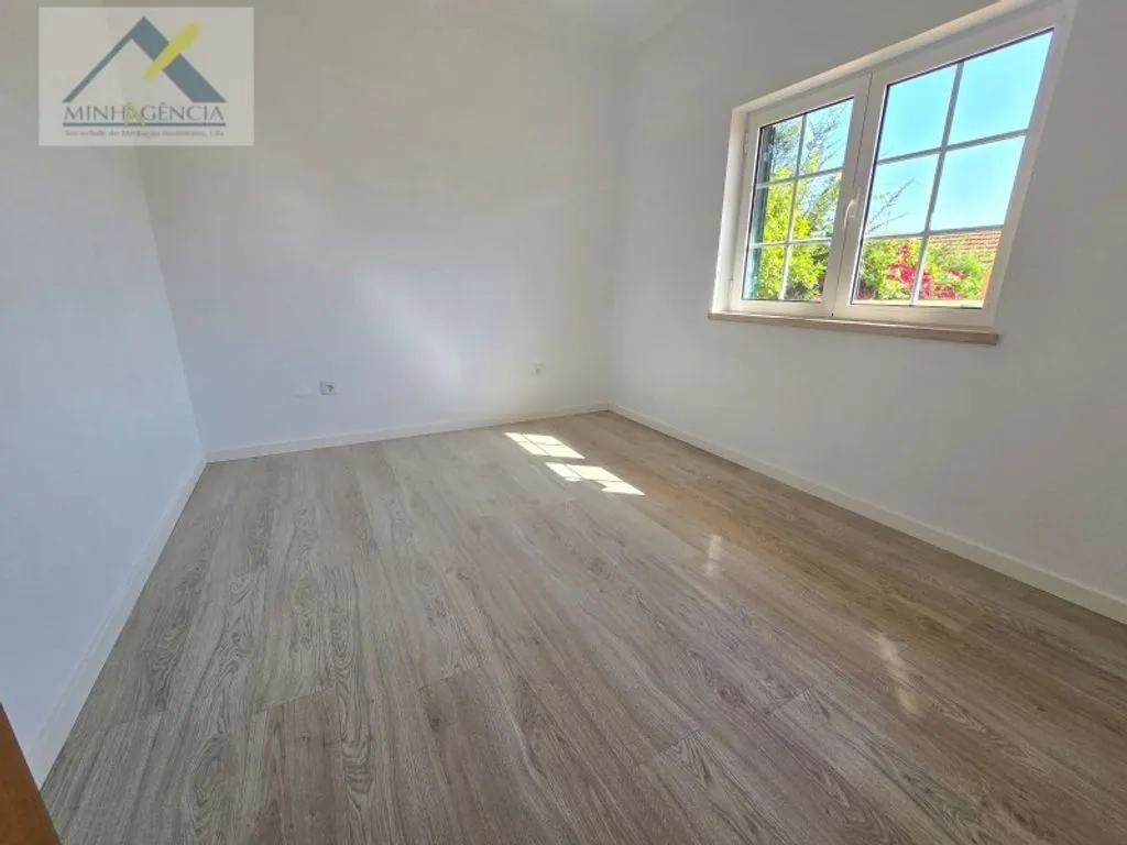 Toad - Luxury Semidetached House with Pool in Setúbal