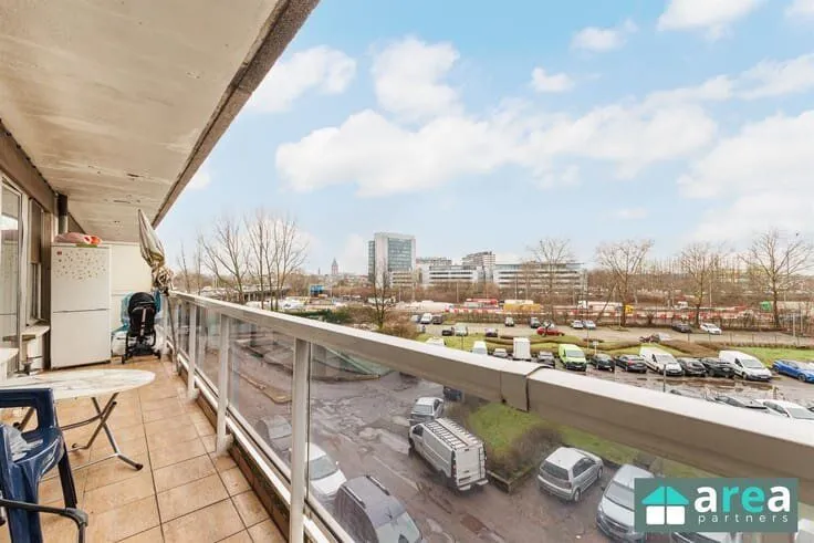 Balcone - Apartment with Canal View in Deurne, Antwerp