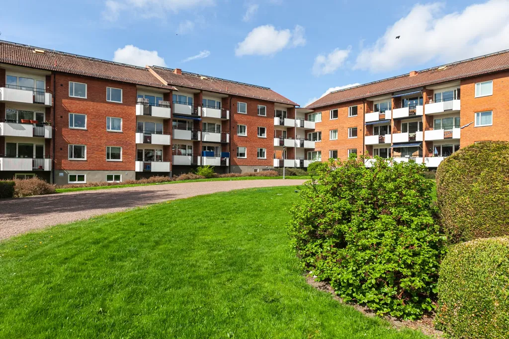 Jardin - Renovated Two-Bedroom Flat with Balcony in Bjuv