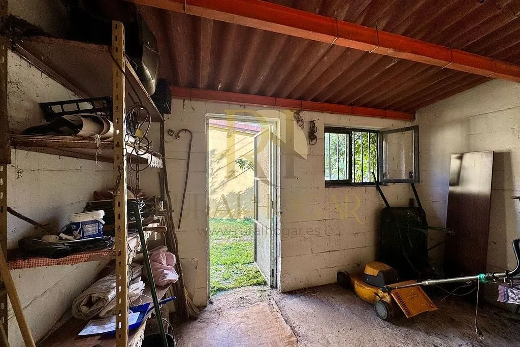 Utility Room - Chalet with Garden in Matallana de Torío