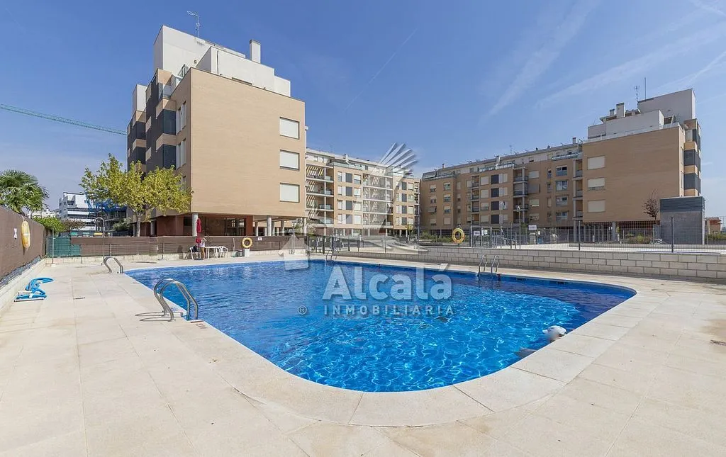 Bassein - Apartment with Pool in El Olivar, Alcalá de Henares