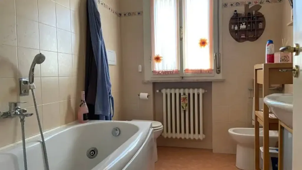 Vannitoad - Rustic Villa with Garden in Imola