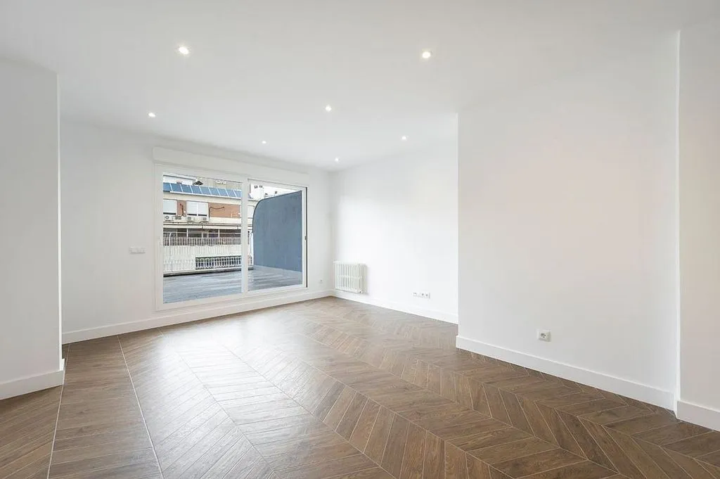 Pièces - Reformed Flat with Terrace in Bernabéu, Madrid