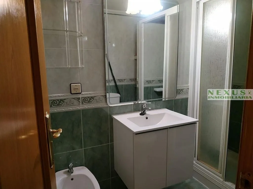 Vannitoad - Bright Apartment with Garage in Old Town