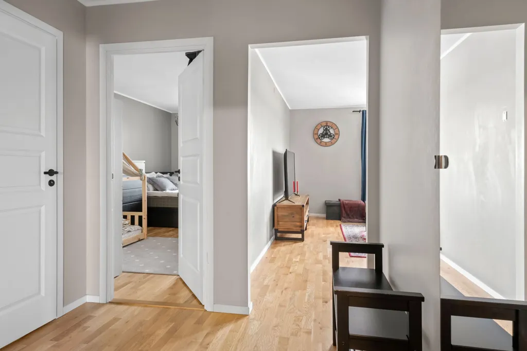 Entrée - Renovated Apartment with Järvafältet View in Akalla