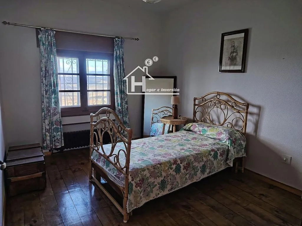 Bedrooms - Chalet with Large Plot in Trijueque