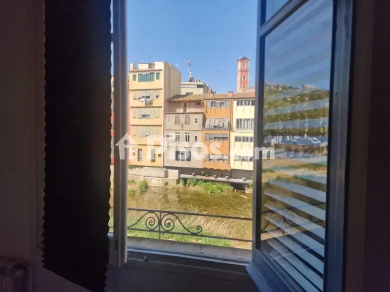 Pièces - Apartment with Balcony and River View in Girona