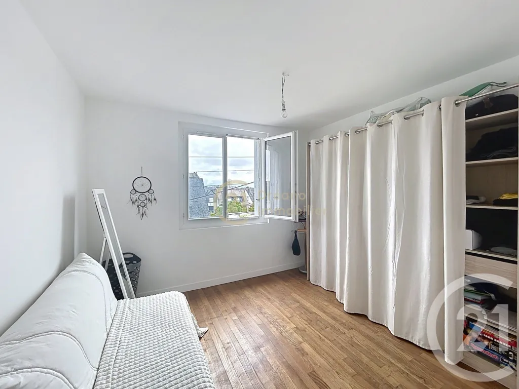 Chambres - Appartement Rénové avec Vue Sud à Rennes