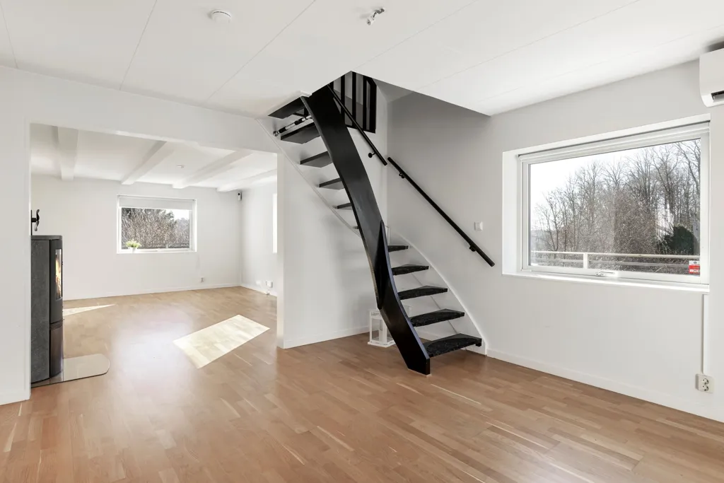Pièces - Renovated Villa with Garden in Matvik
