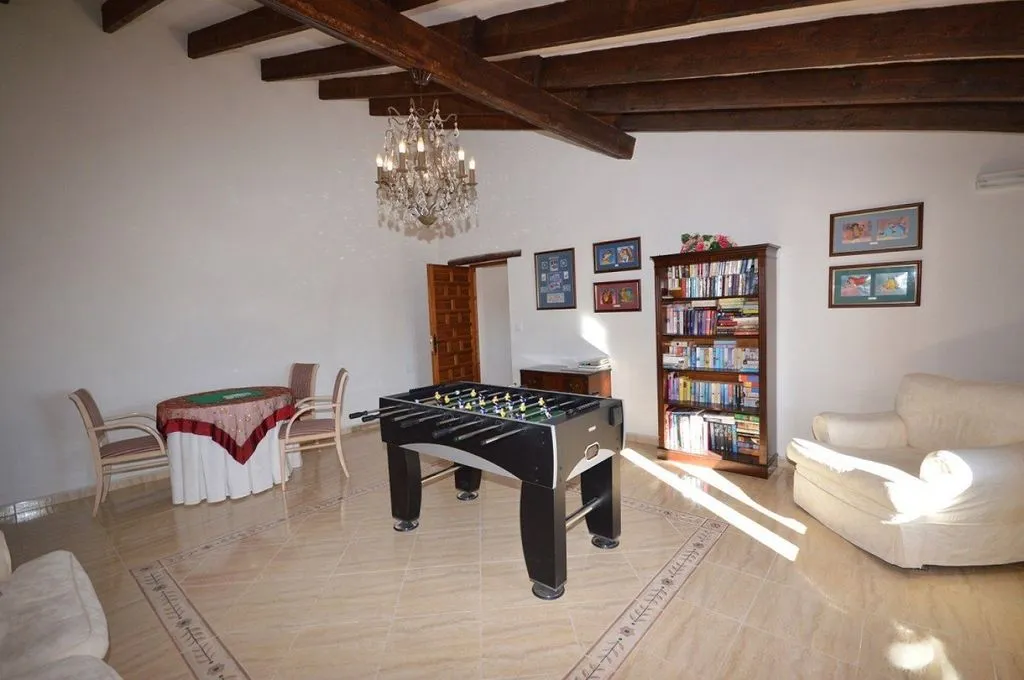 Elutuba - Luxury Farmhouse with Pool in Monóvar