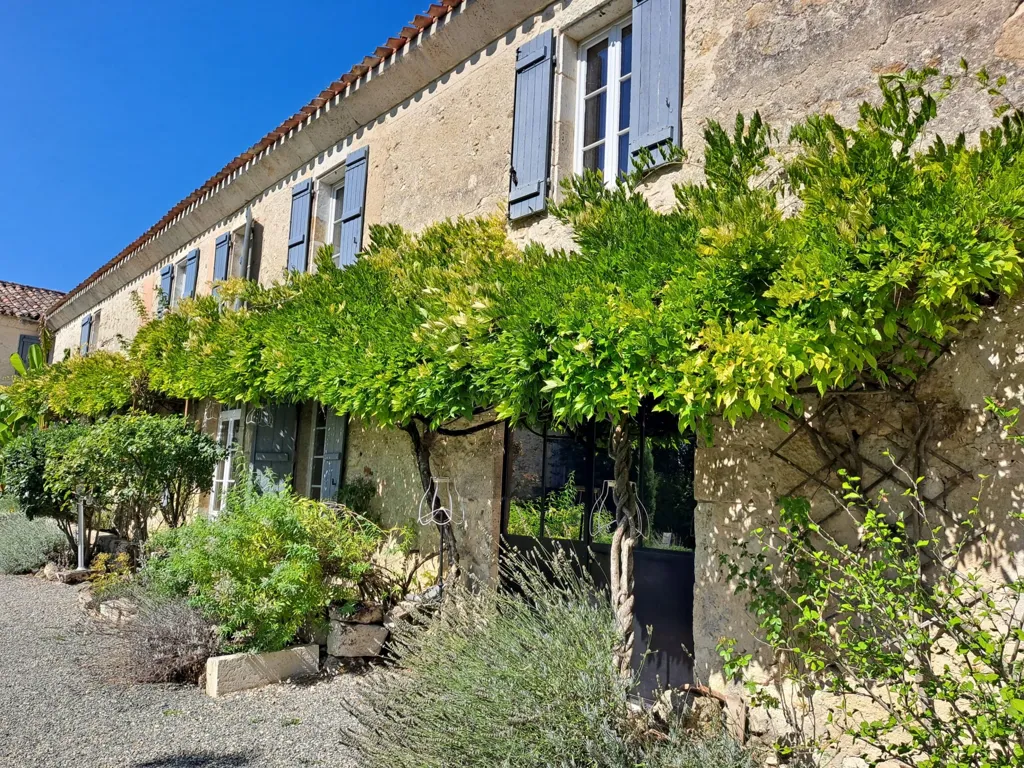Extérieur - Propriété en Pierre avec Maison d'Amis à Condom