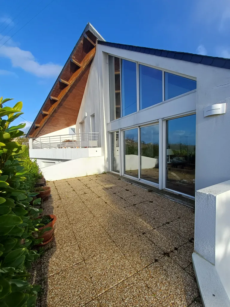 Välivaade - Architectural House with Sea View in Plougasnou