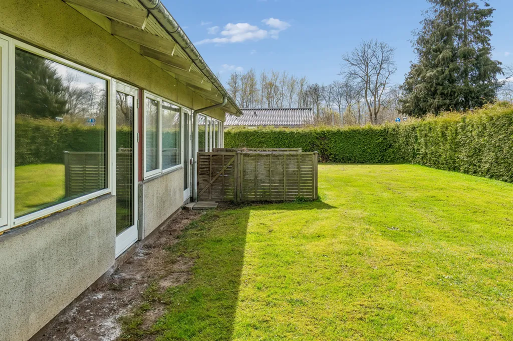 Terraced House with Recent Upgrades in Odense S