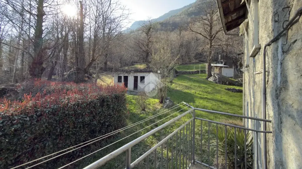 Balcon - Trilocale with Private Garden in Grosio
