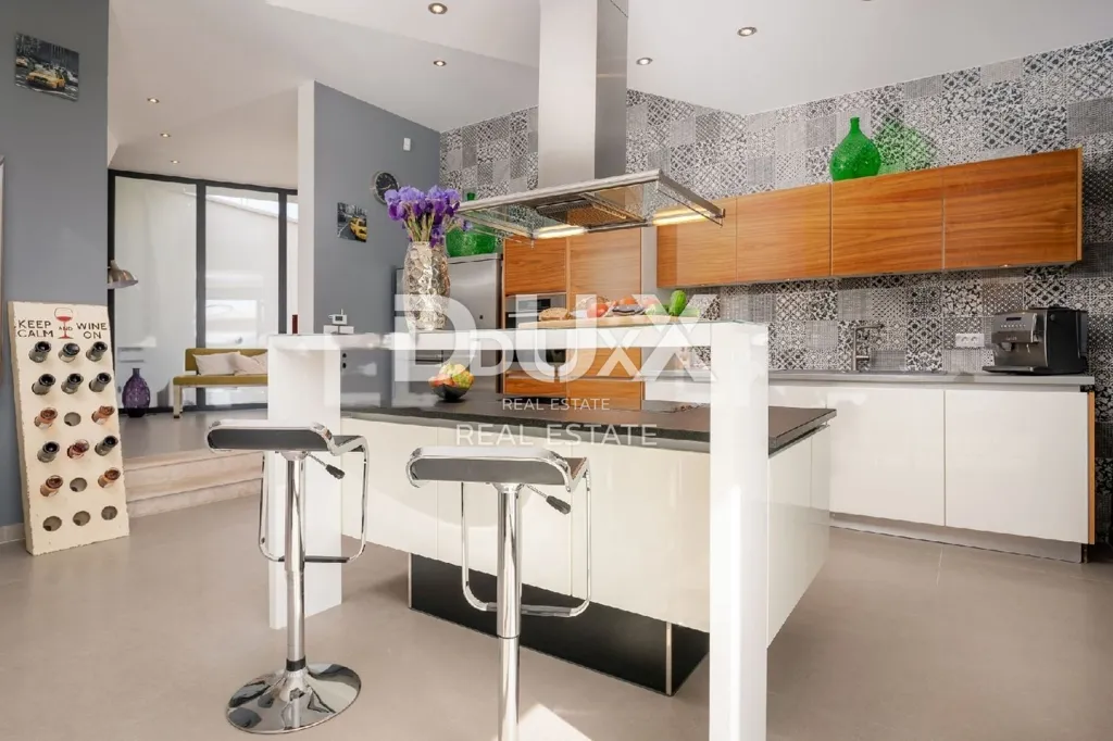 Cuisine - Designer Villa with Pool in Višnjan, Istra
