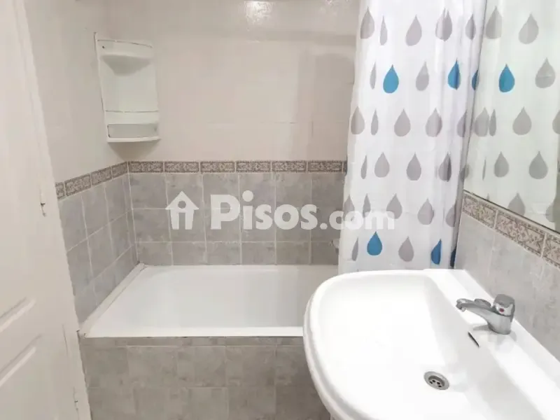 Bathrooms - Renovated Apartment with Terrace in Carrer de la Mar Adriàtica
