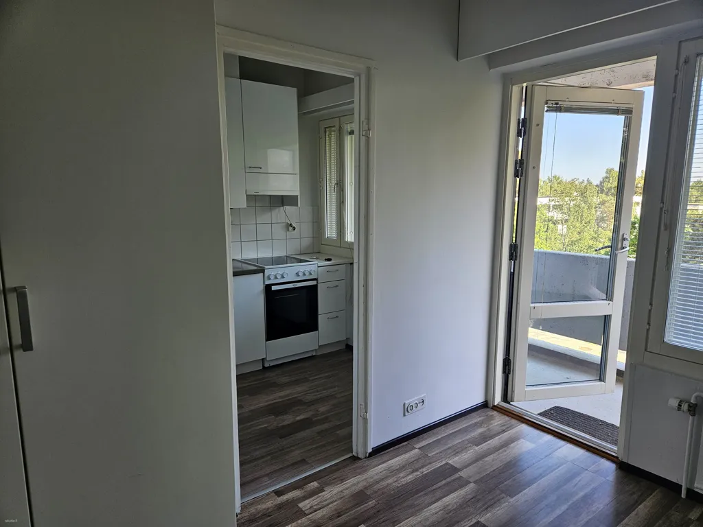 Köök - Bright Studio Flat with Balcony in Espoo