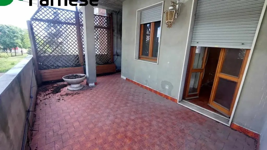 Terrasse - Multi-Level Apartment near Stadio, Piacenza