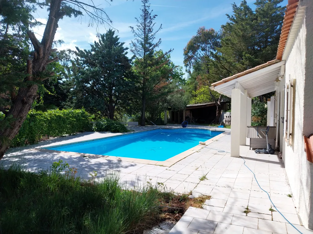 Piscine - Maison de Plain-Pied avec Vue Panoramique à Lucéram