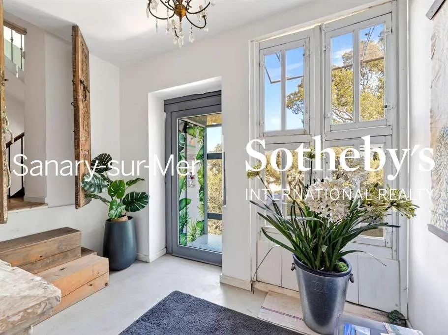 Stanze - Mansion with Pool in Toulon's Prime Location