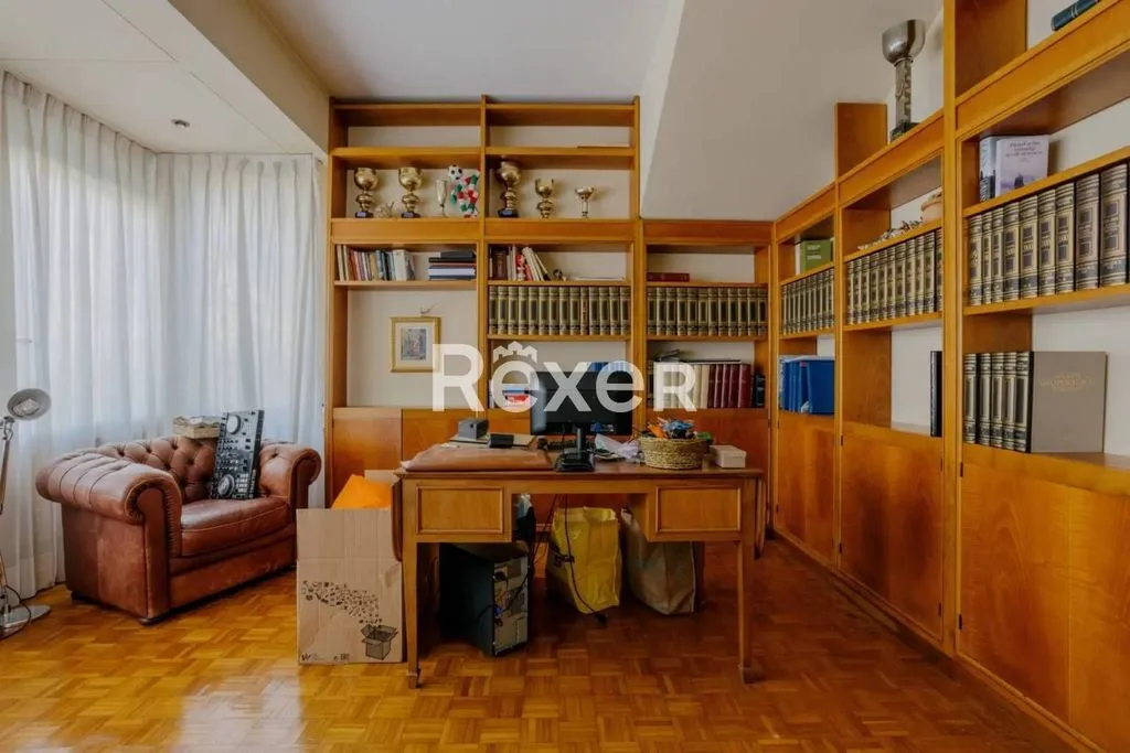 Bureau - Villa with Pool near Leghorn, Tuscany