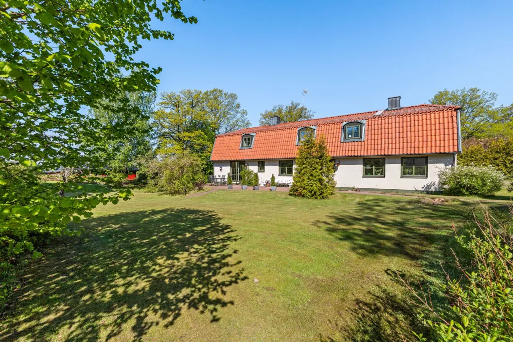 Välivaade - Charming Villa with Sea View on Fornudden