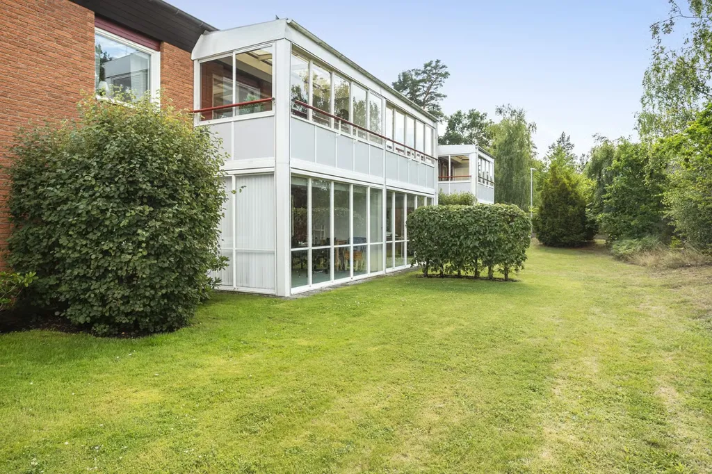 Jardin - Apartment with Two Balconies in Brf Storklas