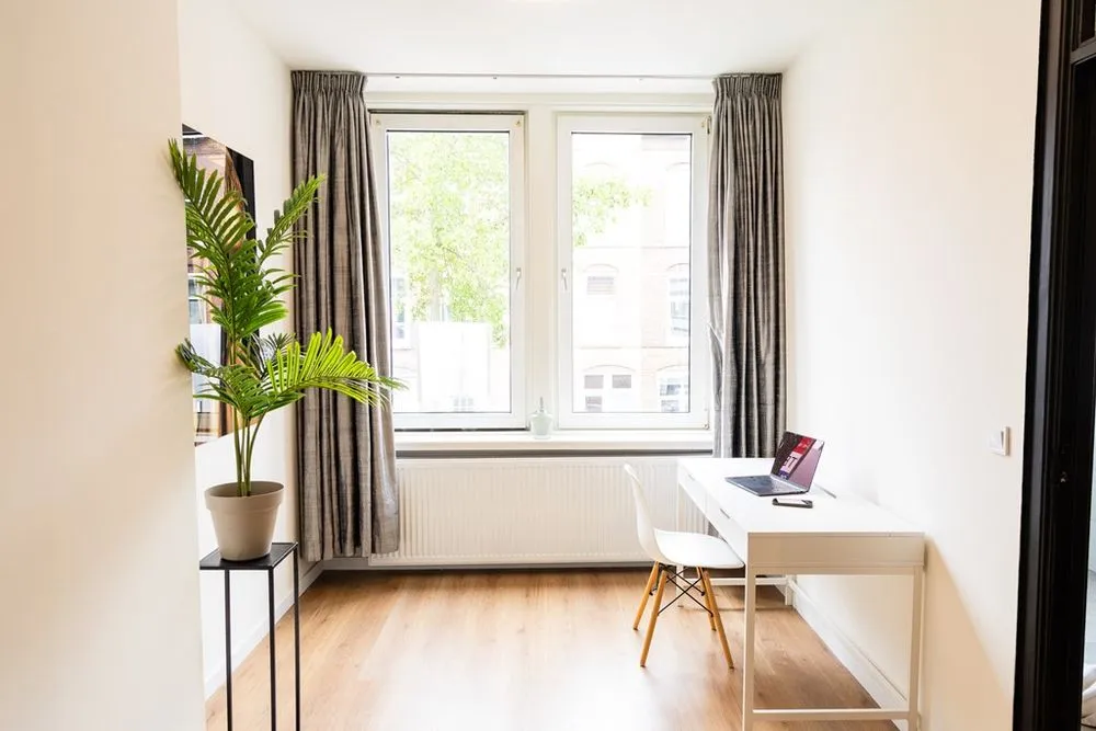 4-toaline korter asukohas Rotterdam