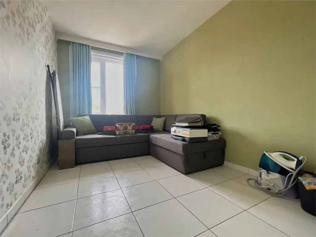 Séjour - Appartement Luminosité et Balcon au Centre de Torhout