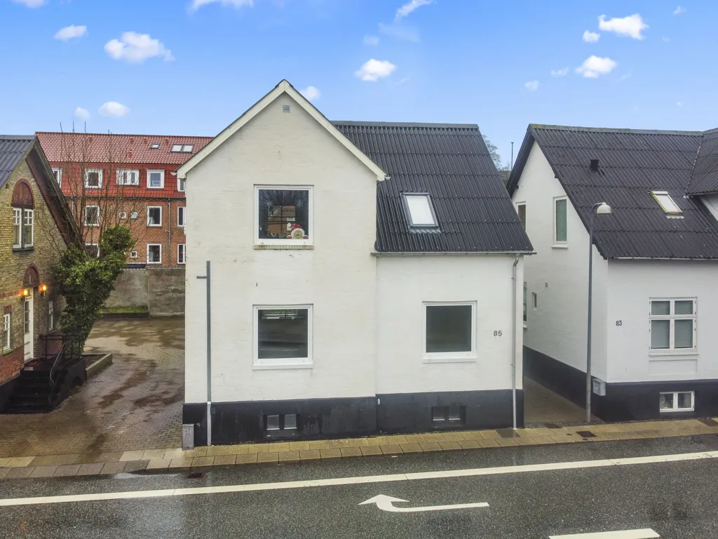 Välivaade - Renovated 2-Bedroom Flat with Terrace in Aalborg
