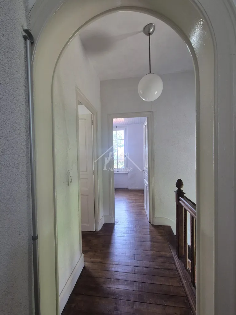 Esik - Charming House with Garden in Lalizolle