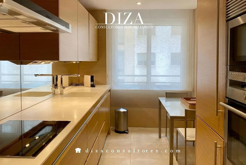 Köök - Furnished Flat with Views in Salamanca, Madrid