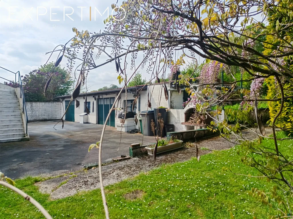 Jardin - Maison avec Piscine à Regnière-Écluse