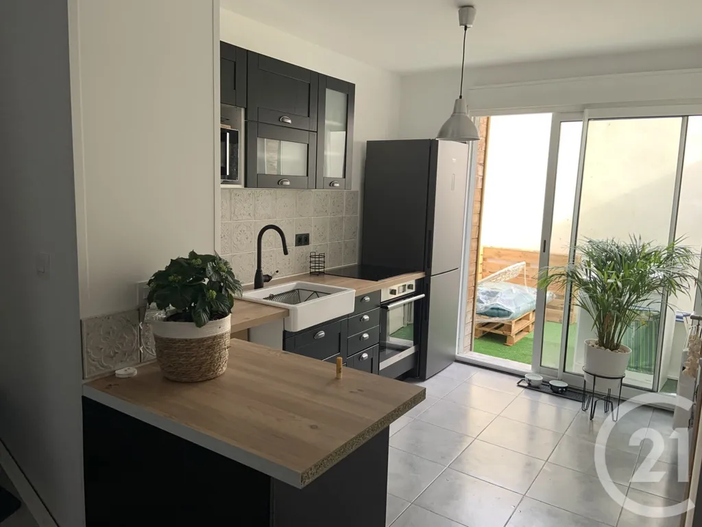 Cuisine - Charming Townhouse with Courtyard in Armentières