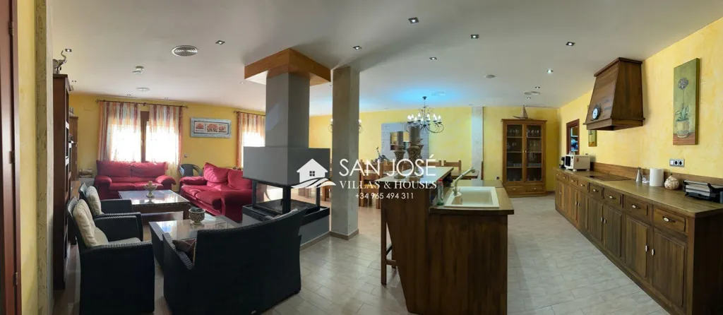 Salle à manger - Luxury Chalet with Tropical Pool in Aspe